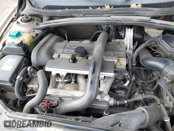 2002 Volvo V70 with VIN YV1SZ58D321064933, listed as a IAAI auction lot 42110198 with 124,324 mi miles and . Bid and sale history available at DreamBid. Image 10.