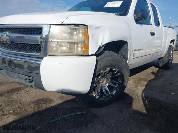 2008 Chevrolet Silverado 1500 LT w/1LT with VIN 2GCEK19J381123017, listed as a IAAI auction lot 41754727 with 172,530 mi miles. Bid and sale history available at carsss.com. Image 6.