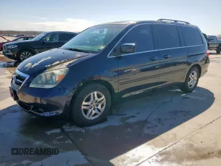 2005 Honda Odyssey EX-L z VIN 5FNRL38655B135878, wystawiony jako Copart lot #47026815 z przebiegiem 165 230 mil mil oraz Czysty tytuł • Clean title. Historia ofert i sprzedaży dostępna na DreamBid. Obrazek 1.