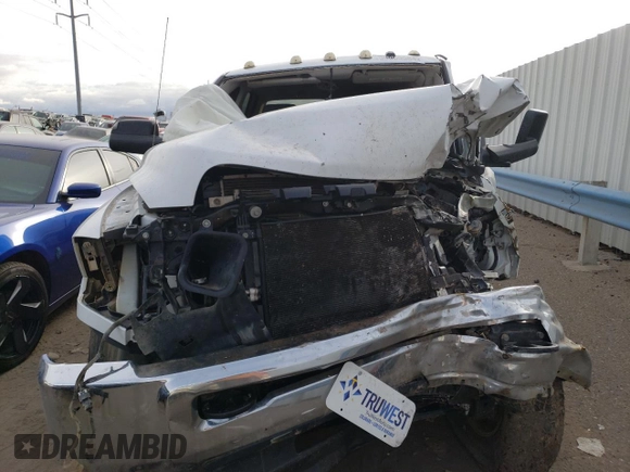 2015 Ram 2500 Tradesman with VIN 3C6UR5HL1FG632472, listed as a Copart auction lot 38909584 with Not provided miles and Salvage title. Bid and sale history available at DreamBid. Image 5.