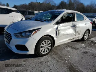 2021 Hyundai Accent SE with VIN 3KPC24A65ME130029, listed as a Copart auction lot 39375814 with 61,287 mi miles. Bid and sale history available at carsss.com. Image 1.