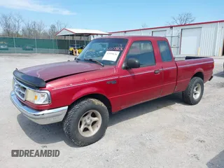 1997 Ford Ranger XLT with VIN 1FTCR14X9VPA31147, listed as a IAAI auction lot 42059636 with 211,883 mi miles. Bid and sale history available at carsss.com. Image 2.