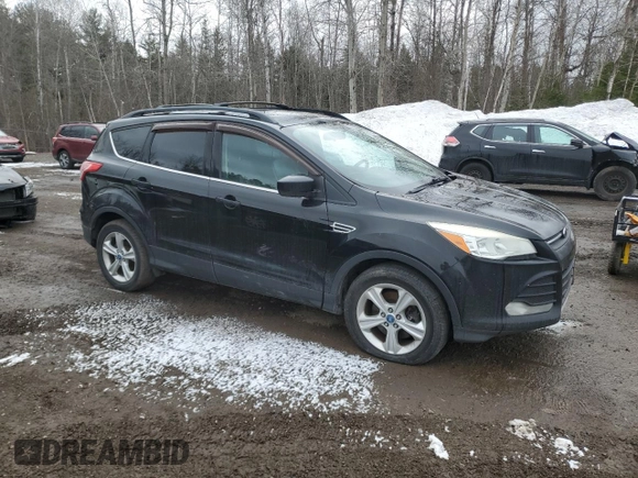 2013 Ford Escape SE with VIN 1FMCU0G94DUA11910, listed as a Copart auction lot 50385235 with 432,549 mi miles and Clean Title. Bid and sale history available at carsss.com. Image 4.