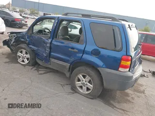 2007 Ford Escape Hybrid with VIN 1FMYU59H97KB98973, listed as a IAAI auction lot 41424165 with 1 mi miles. Bid and sale history available at carsss.com. Image 3.