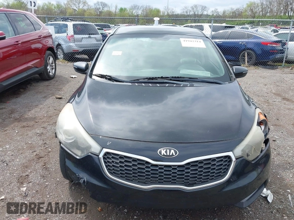 2015 Kia Forte LX with VIN KNAFX4A68F5392766, listed as a IAAI auction lot 41942314 with 229,927 mi miles. Bid and sale history available at carsss.com. Image 6.