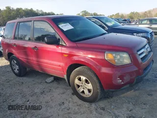 2006 Honda Pilot LX z VIN 5FNYF28186B033106, wystawiony jako IAAI lot #41745932 z przebiegiem 350 021 mil mil oraz . Historia ofert i sprzedaży dostępna na DreamBid. Obrazek 1.