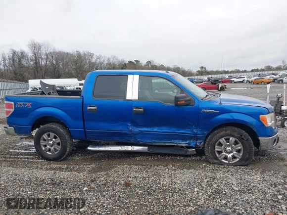 2011 Ford F-150 XL with VIN 1FTFW1EF0BFA37402, listed as a IAAI auction lot 41622872 with 212,279 mi miles. Bid and sale history available at carsss.com. Image 14.