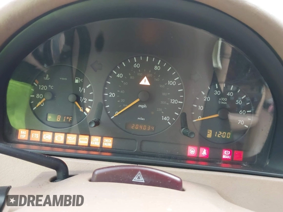 2001 Mercedes-Benz M 320/430/500 with VIN 4JGAB72E91A258881, listed as a IAAI auction lot 42685193 with Not provided miles and . Bid and sale history available at DreamBid. Image 7.