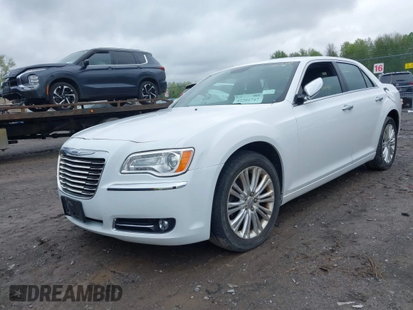2014 Chrysler 300 C with VIN 2C3CCAKG5EH200996, listed as a IAAI auction lot 42201747 with 156,121 mi miles and . Bid and sale history available at carsss.com. Image 17.