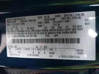 2020 Ford Escape SE z VIN 1FMCU9G66LUC32126, wystawiony jako IAAI lot #42313650 z przebiegiem 104 550 mil mil oraz . Historia ofert i sprzedaży dostępna na DreamBid. Obrazek 9.
