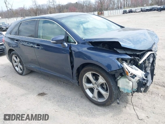 2015 Toyota Venza XLE with VIN 4T3BK3BB4FU112999, listed as a IAAI auction lot 41915921 with 139,106 mi miles. Bid and sale history available at carsss.com. Image 1.