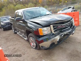2012 GMC Sierra 1500 SLT z VIN 1GTR2WE71CZ337710, wystawiony jako IAAI lot #40658228 z przebiegiem 105 781 mil mil oraz . Historia ofert i sprzedaży dostępna na DreamBid. Obrazek 1.