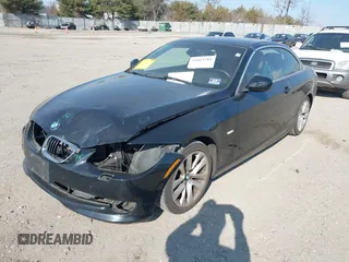 2013 BMW 3 Series 328i z VIN WBADW7C5XDE732643, wystawiony jako IAAI lot #41665789 z przebiegiem Nie podano mil oraz . Historia ofert i sprzedaży dostępna na DreamBid. Obrazek 2.
