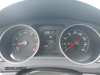 2015 Volkswagen Jetta SE z VIN 3VWD17AJ3FM343189, wystawiony jako IAAI lot #42637957 z przebiegiem 167 747 mil mil oraz . Historia ofert i sprzedaży dostępna na DreamBid. Obrazek 7.