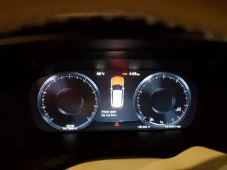 2020 Volvo V60 z VIN YV4102WKXL1031888, wystawiony jako Copart lot #47873925 z przebiegiem 59 799 mil mil oraz Szkody całkowita. Historia ofert i sprzedaży dostępna na DreamBid. Obrazek 9.