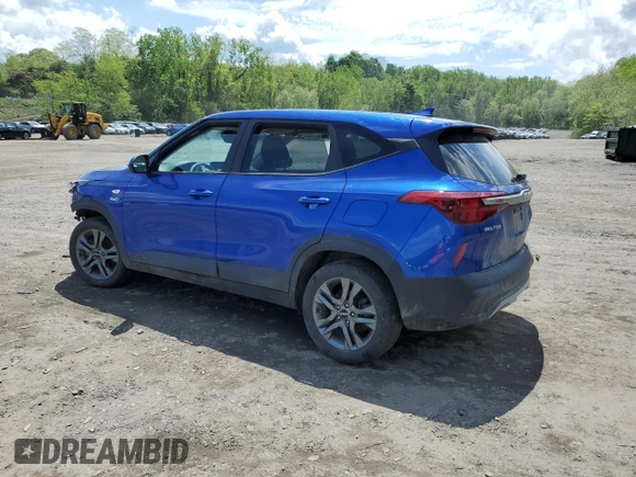 2023 Kia Seltos LX z VIN KNDEPCAA3P7428186, wystawiony jako Copart lot #56299225 z przebiegiem Nie podano mil oraz Szkoda całkowita • Salvage title. Historia ofert i sprzedaży dostępna na DreamBid. Obrazek 2.