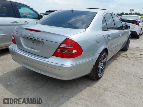 2003 Mercedes-Benz E-Class 3.2L with VIN WDBUF65J23A200332, listed as a IAAI auction lot 42046189 with 269,668 mi miles. Bid and sale history available at carsss.com. Image 4.