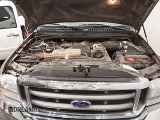 2002 Ford F-250 XL z VIN 1FTNW21F12EB82526, wystawiony jako IAAI lot #41937454 z przebiegiem 133 291 mil mil oraz . Historia ofert i sprzedaży dostępna na DreamBid. Obrazek 10.