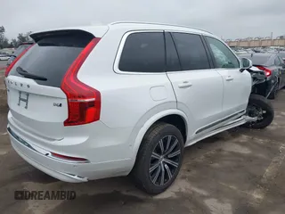 2024 Volvo XC90 Plus Bright Theme with VIN YV4062PE6R1226477, listed as a IAAI auction lot 41882985 with 15,057 mi miles and . Bid and sale history available at DreamBid. Image 4.