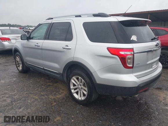 2014 Ford Explorer XLT z VIN 1FM5K8D87EGC53907, wystawiony jako IAAI lot #42236118 z przebiegiem 160 719 mil mil oraz . Historia ofert i sprzedaży dostępna na DreamBid. Obrazek 3.