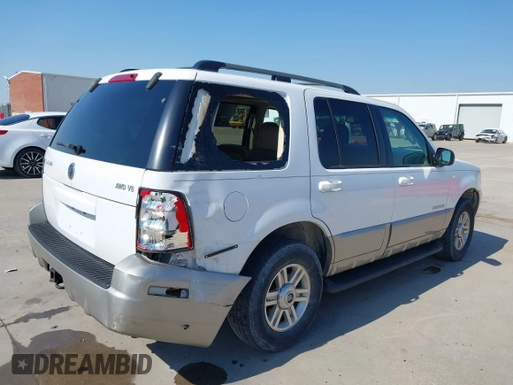 2002 Mercury Mountaineer with VIN 4M2DU86W02UJ21875, listed as a IAAI auction lot 41972193 with 154,699 mi miles and . Bid and sale history available at DreamBid. Image 4.