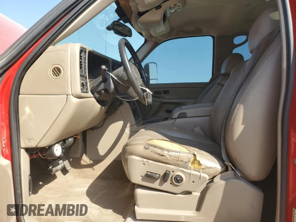 2005 GMC Sierra 2500HD SLT z VIN 1GTHK23275F841193, wystawiony jako Copart lot #75855694 z przebiegiem 288 414 mil mil oraz Szkoda całkowita • Salvage title. Historia ofert i sprzedaży dostępna na DreamBid. Obrazek 7.