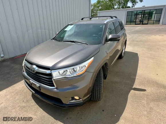 2015 Toyota Highlander Limited with VIN 5TDDKRFH3FS112004, listed as a Copart auction lot 53403155 with 179,746 mi miles and Clean Title. Bid and sale history available at carsss.com. Image 2.