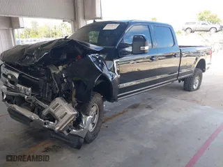 2019 Ford Super Duty F-250 SRW XL with VIN 1FT7W2BTXKEC87594, listed as a IAAI auction lot 40768547 with 198,489 mi miles. Bid and sale history available at carsss.com. Image 17.