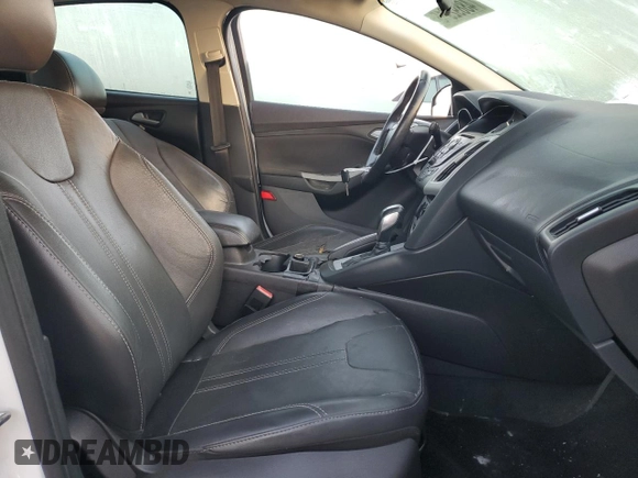 2013 Ford Focus SE with VIN 1FADP3F29DL252749, listed as a Copart auction lot 48892915 with 156,692 mi miles and Salvage title. Bid and sale history available at DreamBid. Image 7.