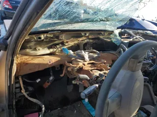 1993 Toyota T100 z VIN JT4VD20C5P0005978, wystawiony jako Copart lot #80282574 z przebiegiem Nie podano mil oraz Szkoda całkowita • Salvage title. Historia ofert i sprzedaży dostępna na DreamBid. Obrazek 9.
