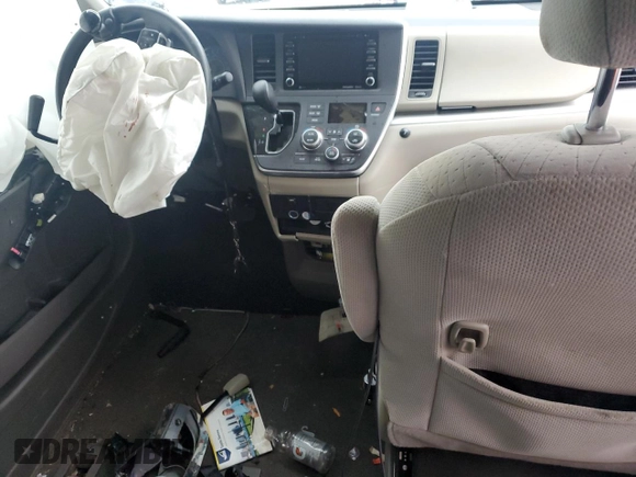 2019 Toyota Sienna LE Auto Access Seat with VIN 5TDKZ3DC0KS984058, listed as a Copart auction lot 87044624 with Not Provided miles and Salvage Title. Bid and sale history available at DreamBid. Image 8.