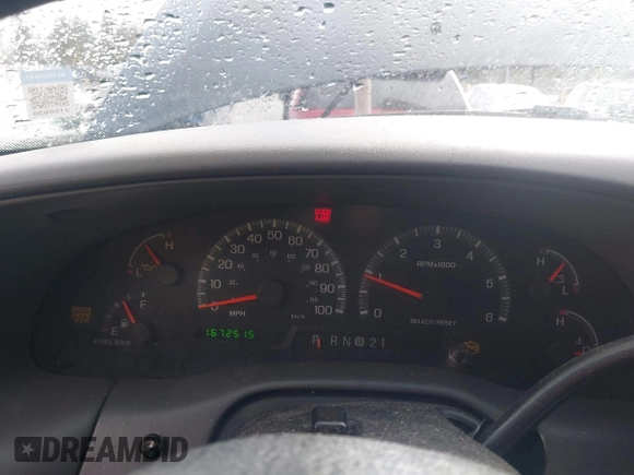 2000 Ford F-150 XL z VIN 1FTRX18L8YKA72409, wystawiony jako IAAI lot #41928360 z przebiegiem 167 251 mil mil oraz . Historia ofert i sprzedaży dostępna na DreamBid. Obrazek 7.