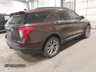 2020 Ford Explorer XLT with VIN 1FMSK8DHXLGA27909, listed as a IAAI auction lot 40822423 with 90,458 mi miles. Bid and sale history available at carsss.com. Image 4.