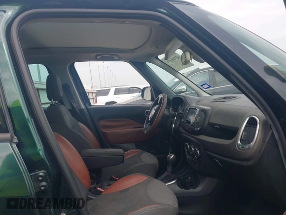2014 FIAT 500L Trekking with VIN ZFBCFADH5EZ017402, listed as a IAAI auction lot 42769471 with 118,546 mi miles and . Bid and sale history available at DreamBid. Image 5.