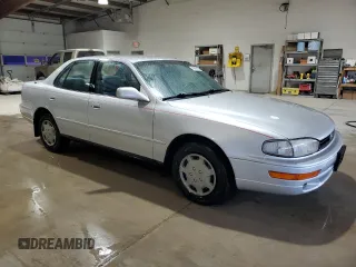 1993 Toyota Camry LE with VIN 4T1SK12E1PU196871, listed as a Copart auction lot 49052935 with 135,732 mi miles and Clean Title. Bid and sale history available at carsss.com. Image 4.