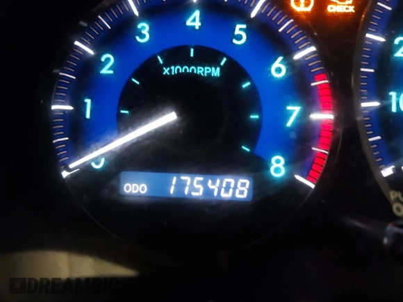 2009 Toyota Sienna XLE с VIN 5TDZK22C99S241277, выставлен на аукционе IAAI как лот 42300156 с пробегом 175 408 миль миль и . История ставок и продаж доступна на DreamBid. Изображение 7.