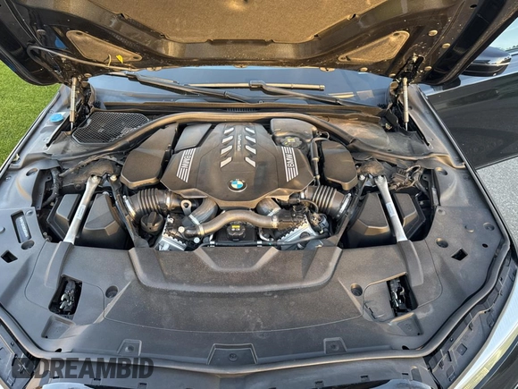 2022 BMW 7 Series 750i xDrive with VIN WBA7U2C02NCH89848, listed as a Copart auction lot 84766184 with 19,758 mi miles and Salvage title. Bid and sale history available at DreamBid. Image 7.