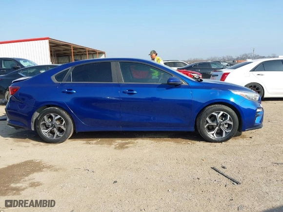 2019 Kia Forte FE with VIN 3KPF24AD5KE028660, listed as a IAAI auction lot 41516589 with NaN miles. Bid and sale history available at carsss.com. Image 13.