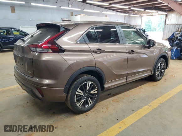 2024 Mitsubishi Eclipse Cross SE z VIN JA4ATWAA8RZ072539, wystawiony jako Copart lot #54919085 z przebiegiem 13 788 mil mil oraz Szkoda całkowita • Salvage title. Historia ofert i sprzedaży dostępna na DreamBid. Obrazek 3.