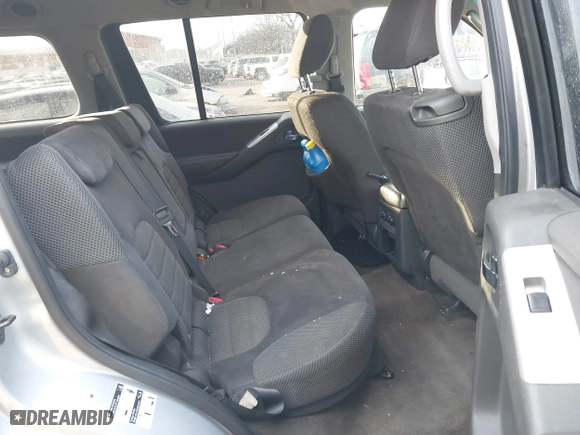 2011 Nissan Pathfinder SV with VIN 5N1AR1NN0BC625399, listed as a IAAI auction lot 41404121 with 201,697 mi miles. Bid and sale history available at carsss.com. Image 8.