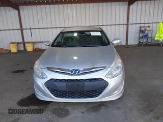 2015 Hyundai Sonata Hybrid Limited with VIN KMHEC4A49FA133103, listed as a IAAI auction lot 41885524 with 122,261 mi miles. Bid and sale history available at carsss.com. Image 12.