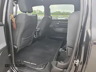 2022 Ram 1500 Big Horn z VIN 1C6RRFFG7NN179014, wystawiony jako IAAI lot #42526383 z przebiegiem 84 273 mil mil oraz . Historia ofert i sprzedaży dostępna na DreamBid. Obrazek 24.