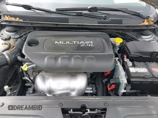 2016 Chrysler 200 Limited with VIN 1C3CCCAB0GN183682, listed as a IAAI auction lot 41897334 with 33,371 mi miles. Bid and sale history available at carsss.com. Image 10.
