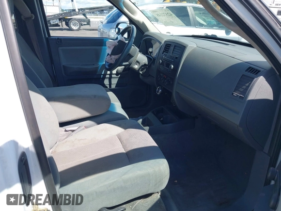 2005 Dodge Dakota ST with VIN 1D7HW22K15S119947, listed as a IAAI auction lot 42372148 with 140,528 mi miles and . Bid and sale history available at DreamBid. Image 5.