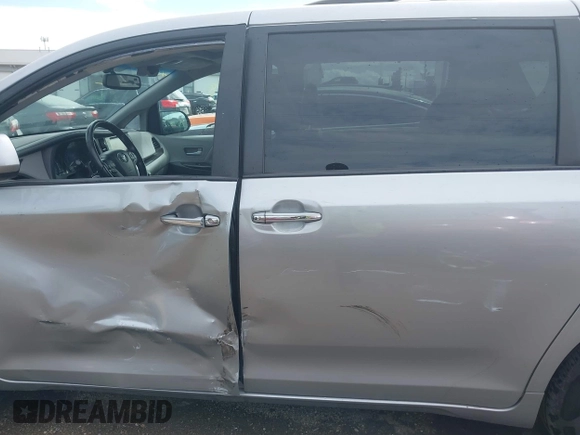 2017 Toyota Sienna XLE Auto Access Seat with VIN 5TDYZ3DC2HS845245, listed as a IAAI auction lot 42161078 with 154,418 mi miles and . Bid and sale history available at DreamBid. Image 14.