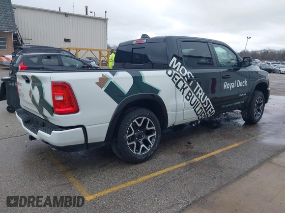 2025 Ram 1500 Laramie с VIN 1C6SRFJP2SN529640, выставлен на аукционе IAAI как лот 41718173 с пробегом 9 870 миль миль и . История ставок и продаж доступна на DreamBid. Изображение 4.