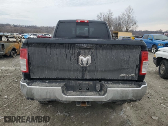 2019 Ram 2500 Tradesman z VIN 3C6UR5CJ6KG633486, wystawiony jako Copart lot #47459835 z przebiegiem 123 704 mil mil oraz Szkoda całkowita • Salvage title. Historia ofert i sprzedaży dostępna na DreamBid. Obrazek 6.