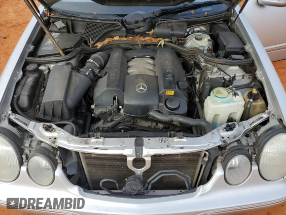 2001 Mercedes-Benz E-Class AWD with VIN WDBJH82J81X048600, listed as a Copart auction lot 85530364 with 172,950 mi miles and Salvage Title. Bid and sale history available at carsss.com. Image 13.
