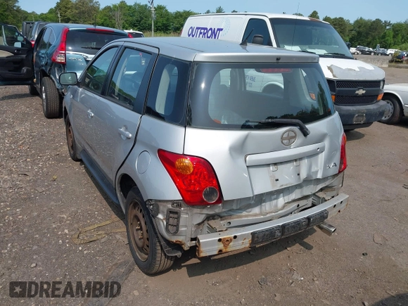 2004 Scion xA z VIN JTKKT624X40065780, wystawiony jako IAAI lot #42383828 z przebiegiem 108 588 mil mil oraz . Historia ofert i sprzedaży dostępna na DreamBid. Obrazek 6.