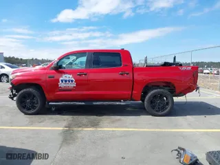 2020 Toyota Tundra 4WD SR5 with VIN 5TFDY5F11LX946434, listed as a IAAI auction lot 41752373 with 67,459 mi miles. Bid and sale history available at carsss.com. Image 15.